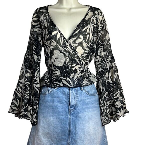 Lani Sheer Tropical Bell Sleeve Tie Back Wrap Blouse Size Medium - Picture 1 of 10